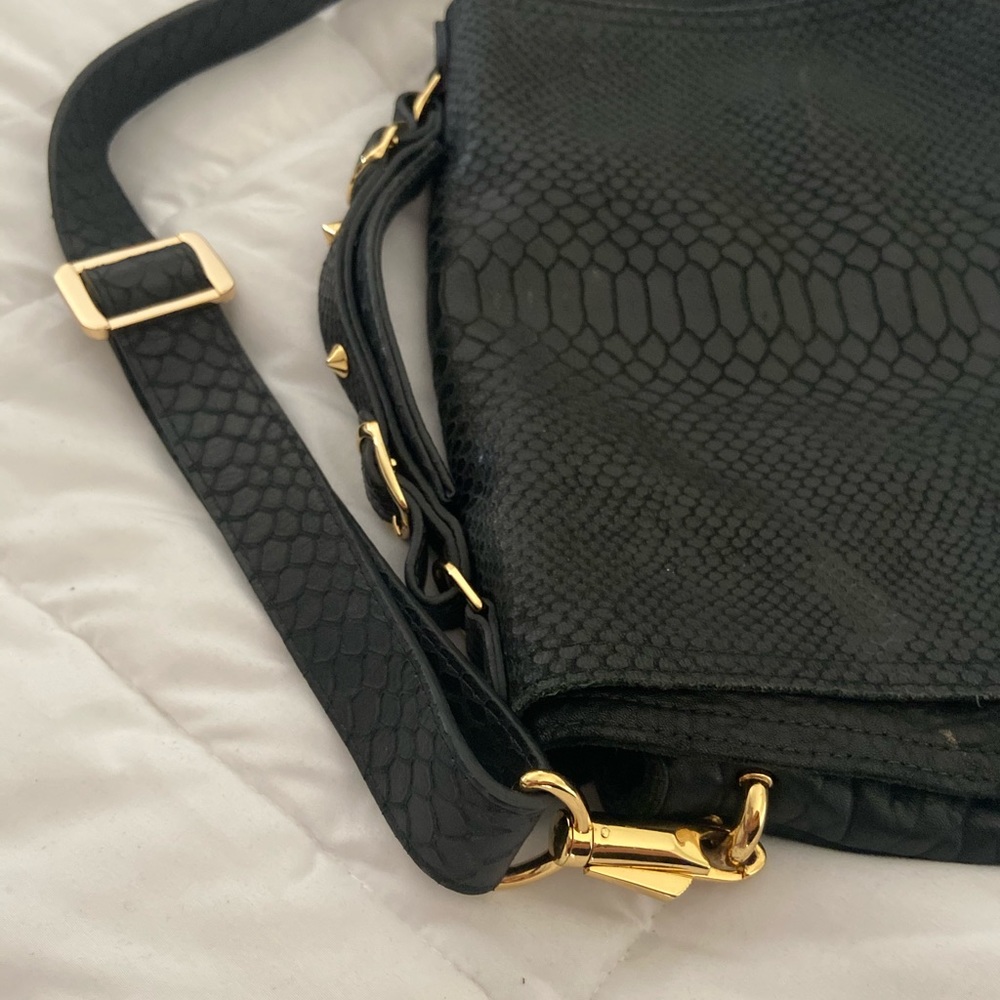 Cc Skye The Onie Messenger Bag Python - image 8